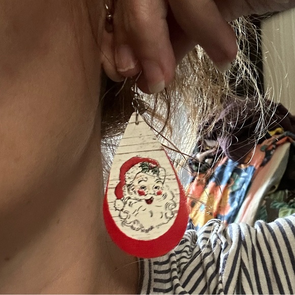 Santa Christmas earrings - Picture 2 of 2